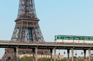 Parisian metro crossing the Bir-Hakeim' bridge